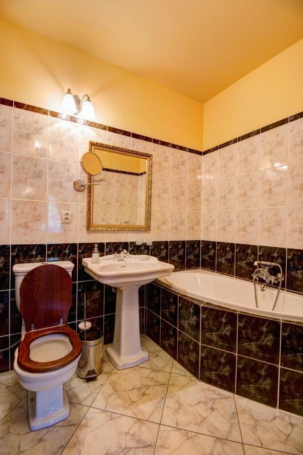 Penzión Cosmopolitan I. Banská Štiavnica Exterior foto